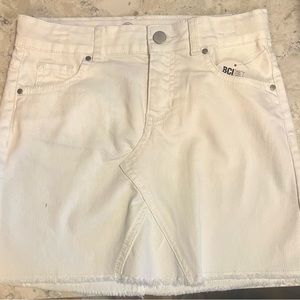 White denim skirt. Brand new!